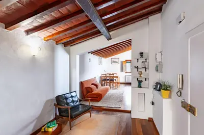 Area soggiorno di GuestHost - The Florentine Rooftop - Santo Spirito Experience