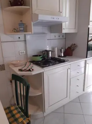 Cucina o angolo cottura di Antiques lover's flat, Florence