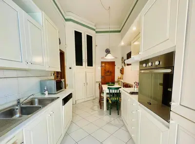 Cucina o angolo cottura di Antiques lover's flat, Florence