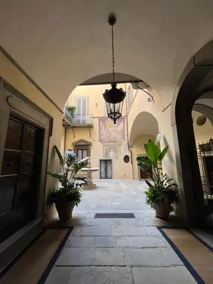Facciata o entrata di Appartamento in centro storico-Borgo Albizi 27