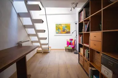 Biblioteca nell'appartamento