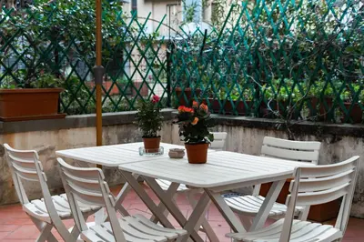 Ristorante o altro punto ristoro di Charming Home with exclusive courtyard in center of Florence