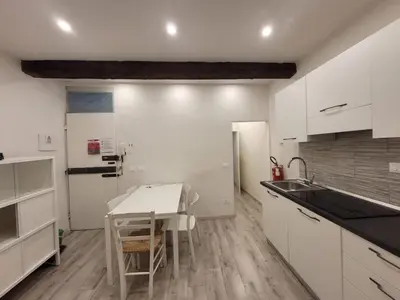 Cucina o angolo cottura di Spacious & Trendy 2BR apartment
