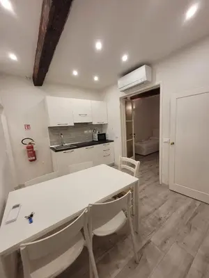 Cucina o angolo cottura di Spacious & Trendy 2BR apartment