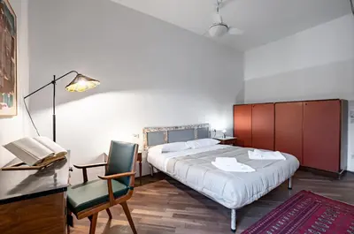 Letto o letti in una camera di GuestHost - Beccaria & Sant'Ambrogio Lovely Apartment