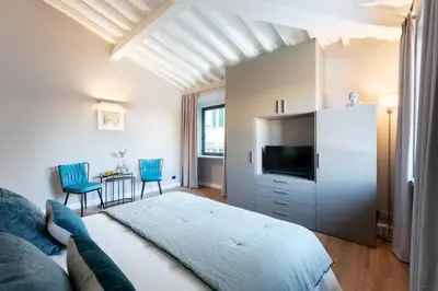 TV o dispositivi per l'intrattenimento presso Apartments Florence- Florence Dome with View
