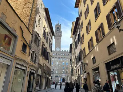 Vista generica su Firenze o vista sulla città dall'interno dell'appartamento