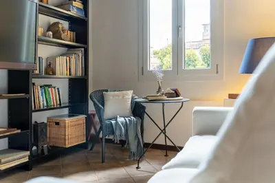 Biblioteca nell'appartamento