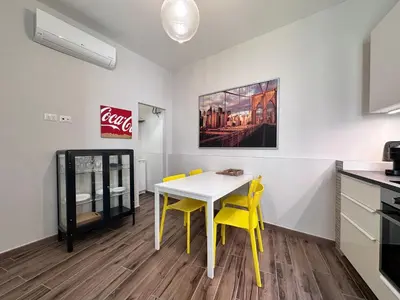 Cucina o angolo cottura di The Pop Art Flat in Florence