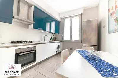 Cucina o angolo cottura di Tommaso Apartment with free parking by Florence Sweet Homes