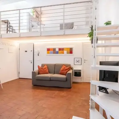 Quiet Hideway 650ft ponte Vecchio COSTA61