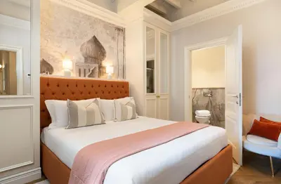 Letto o letti in una camera di Bargello Penthouse Luxury Apartment In Florence By Palazzo Pazz Vitali