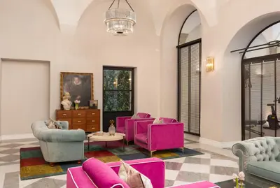 Area soggiorno di Bargello Penthouse Luxury Apartment In Florence By Palazzo Pazz Vitali