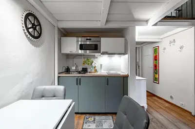 Cucina o angolo cottura di GuestHost - Il Covo di Camillo - Central and Charming Apartment