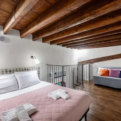GuestHost - Il Covo di Camillo - Central and Charming Apartment