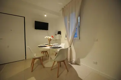 TV o dispositivi per l'intrattenimento presso Belf 3 Apartment - in centro città - parcheggio gratuito