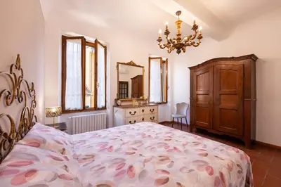 Letto o letti in una camera di Keys of Italy - Allegri 11 - 2 bedrooms Nearby Santa Croce