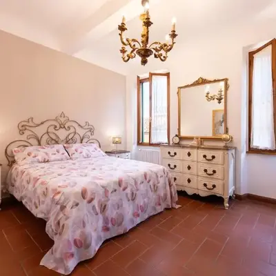 Keys of Italy - Allegri 11 - 2 bedrooms Nearby Santa Croce