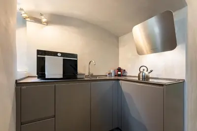 Cucina o angolo cottura di Keys of Italy - Benci 20 Fresco - Frescoes one bedroom Santa Croce
