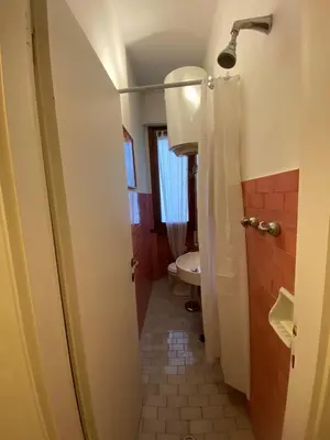 Bagno di Monolocale Firenze Robbia