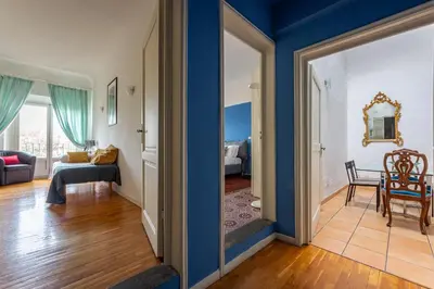 Letto o letti in una camera di Angelica House