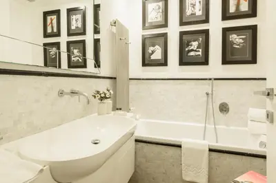 Bagno di Don Giovanni by Mmega
