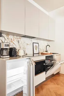 Cucina o angolo cottura di Duomo Luxury FillYourHomeWithLove Design Apartment