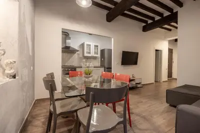 TV o dispositivi per l'intrattenimento presso Laurel Apartment by Mmega