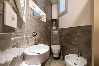 Bagno di Rifugio99 Firenze - The Heart of Oltrarno
