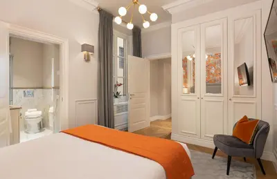 Letto o letti in una camera di Palazzo Pazzi Vitali Luxury Apartments in Florence