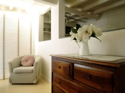 Area soggiorno di Cozy & Charming Florentine Hideaway