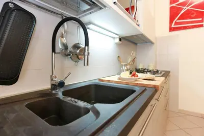 Cucina o angolo cottura di Keys of Italy - Faenza 5 - 3 bedrooms apartment in Florence's center