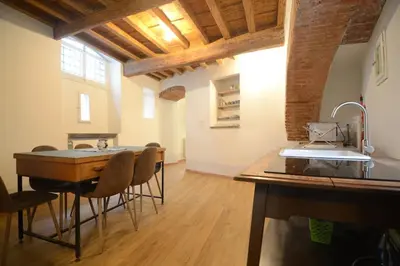 Cucina o angolo cottura di Keys of Italy - Sprone 15 - 2 bedroom family apartment by Ponte Vecchio