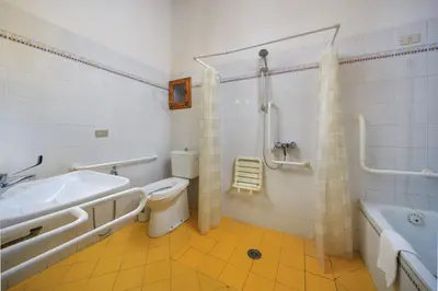 Bagno di Agriturismo Fattoria di Sommaia