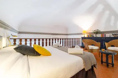 Letto o letti in una camera di Tintori 1st floor loft in the heart of the city