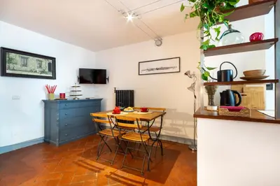 Cucina o angolo cottura di Tintori 1st floor loft in the heart of the city