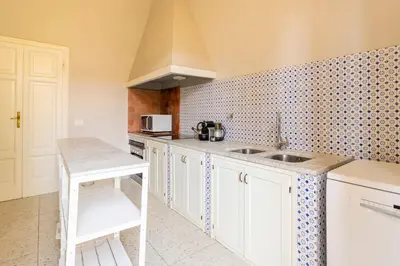 Cucina o angolo cottura di Garden Villa for Groups, Central Florence Base