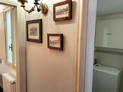 Bagno di Ponte Vecchio View Apartment by FlorenceHospitality com