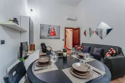 Area soggiorno di Autunno a Firenze, 2 camere vicino Duomo e Wi-Fi