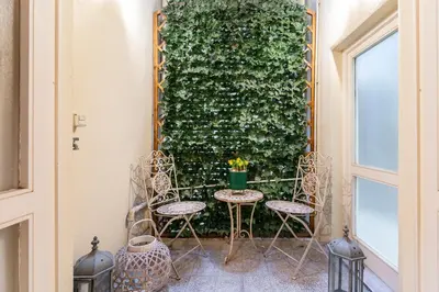 Giardino di Historic Apartment Borgo Ognissanti, 8 Florence