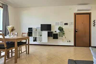 TV o dispositivi per l'intrattenimento presso Midori House Florence - 10min from Airport