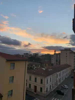 Alba o tramonto visti dall'interno dell'appartamento o dai dintorni