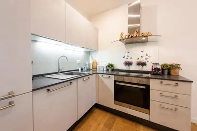 Cucina o angolo cottura di Charming View by Mmega