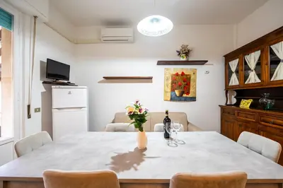 Cucina o angolo cottura di FIRENZE Appartamento Coverciano Rayna