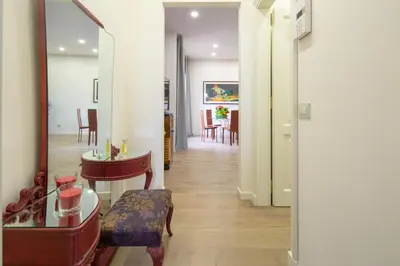 Area soggiorno di Stunning & Luxurious 1BR apt 1 min walk by Duomo