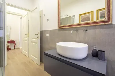 Bagno di Stunning & Luxurious 1BR apt 1 min walk by Duomo