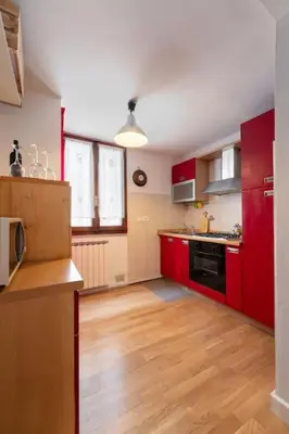 Cucina o angolo cottura di Keys of Italy - Mercato 20 - Modern 1 bedroom nearby Mercato Centrale