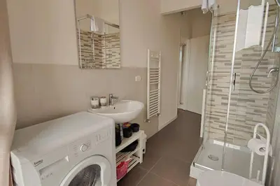 Bagno di Luxury Designer Apartment