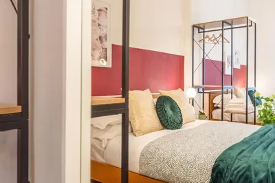 Letto o letti in una camera di Wine Apartments Florence Prosecco
