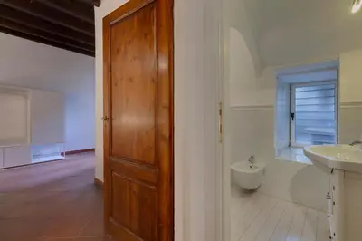 Bagno di Ardiglione Apartment by Mamo Florence